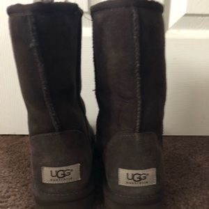Brown Medium Uggs